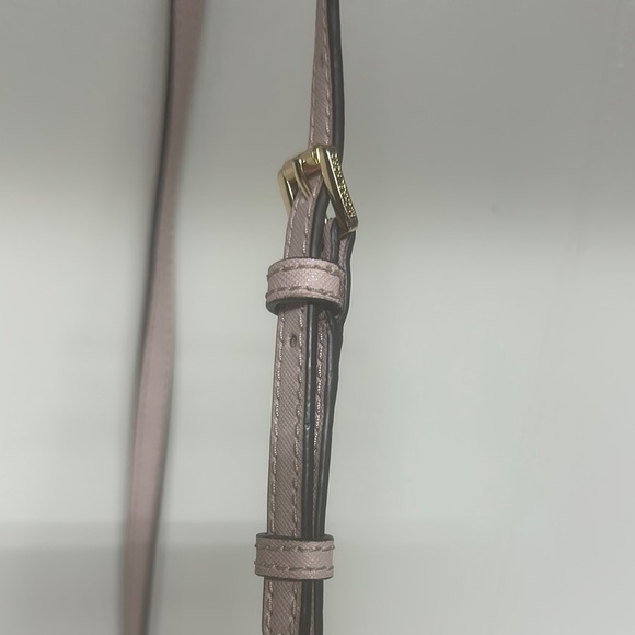 Michael Kors Pink Crossbody Bag with Structured Design - Picture 5 of 16